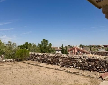 1409 Luz De Camino Way - Photo Thumbnail 42