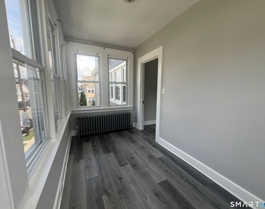 385 Savin Avenue - Photo Thumbnail 10