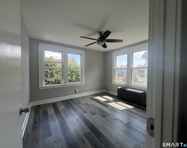 385 Savin Avenue - Photo Thumbnail 13