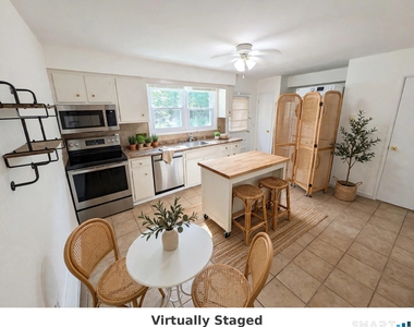 61 Dover Court - Photo Thumbnail 9