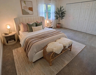 61 Dover Court - Photo Thumbnail 16