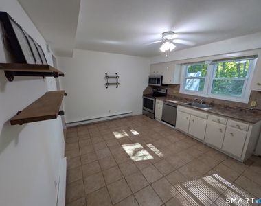 61 Dover Court - Photo Thumbnail 6