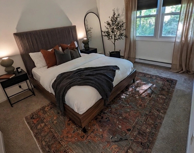 61 Dover Court - Photo Thumbnail 18