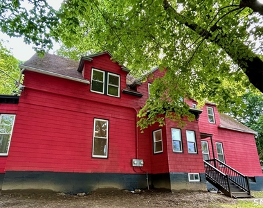 69 Summit Street - Photo Thumbnail 14
