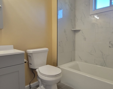 600 Norman Street - Photo Thumbnail 11