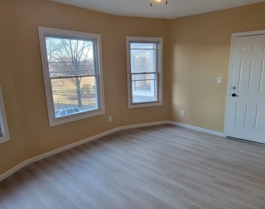 600 Norman Street - Photo Thumbnail 4