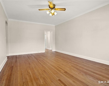 4 Highland Street - Photo Thumbnail 10
