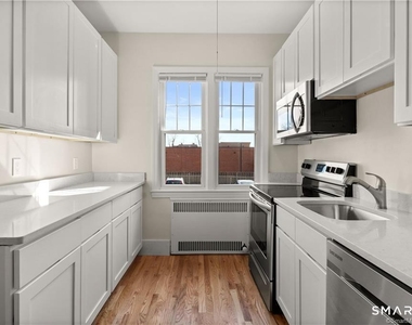4 Highland Street - Photo Thumbnail 13