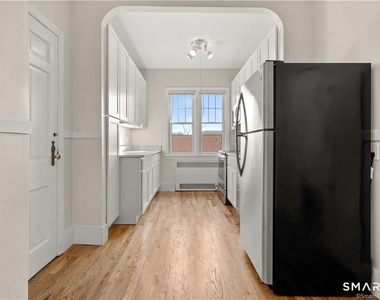 4 Highland Street - Photo Thumbnail 15