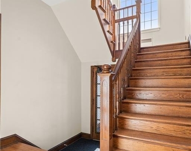 4 Highland Street - Photo Thumbnail 2