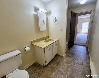 1218 Main Street - Photo Thumbnail 13