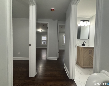 110 Derby Avenue - Photo Thumbnail 4