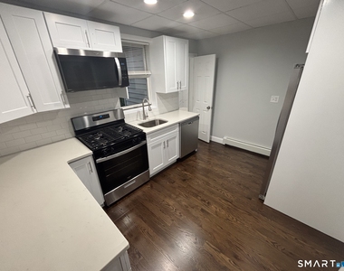 110 Derby Avenue - Photo Thumbnail 9