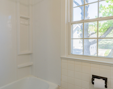 1160-1164 Whitney Avenue - Photo Thumbnail 21