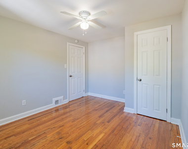 1160-1164 Whitney Avenue - Photo Thumbnail 17