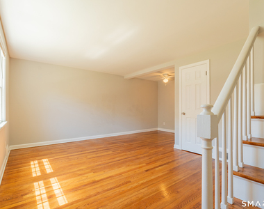 1160-1164 Whitney Avenue - Photo Thumbnail 12