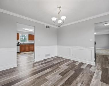 3251 Grandview Rd - Photo Thumbnail 18