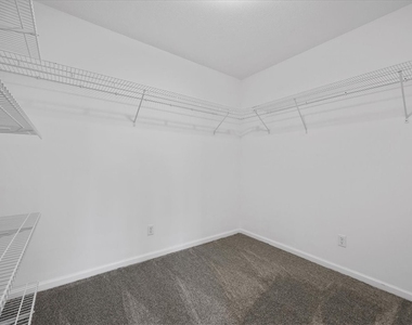 3251 Grandview Rd - Photo Thumbnail 26