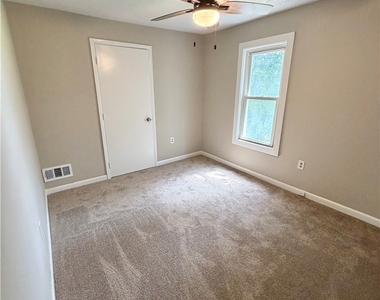 1112 Pollock Ave - Photo Thumbnail 16