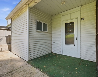 410 W 8th Ave - Photo Thumbnail 32