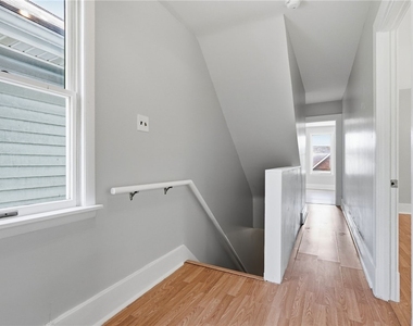 410 W 8th Ave - Photo Thumbnail 19