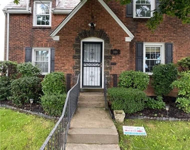 1101 S Main St - Photo Thumbnail 1