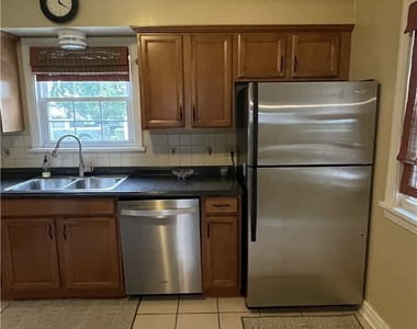 1101 S Main St - Photo Thumbnail 22