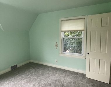 1101 S Main St - Photo Thumbnail 13