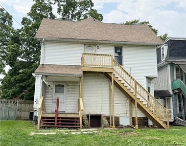 219 E Wallace Ave - Photo Thumbnail 1