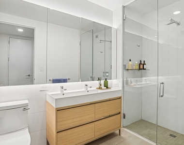 71 Broadway - Photo Thumbnail 7