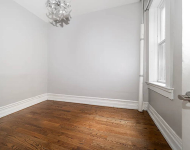 853 St Johns Place - Photo Thumbnail 3