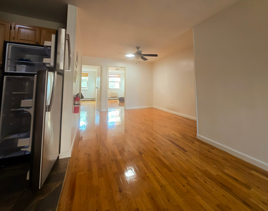 330 Hart Street - Photo Thumbnail 4