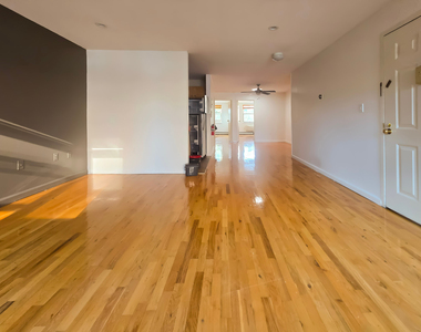 330 Hart Street - Photo Thumbnail 1