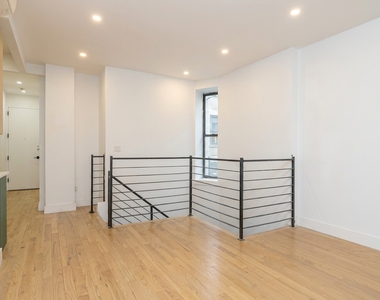 1027 Putnam Avenue - Photo Thumbnail 9
