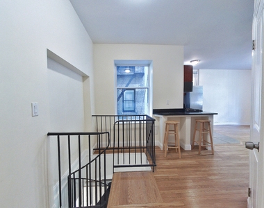207 West 11th Street, Apt 1C - Photo Thumbnail 3