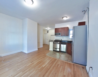 207 West 11th Street, Apt 1C - Photo Thumbnail 2