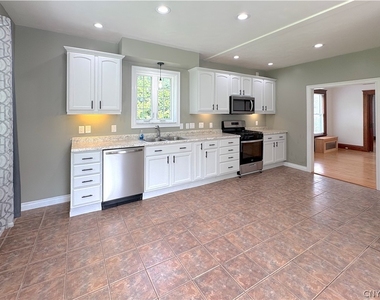 3565 Oneida Street - Photo Thumbnail 27