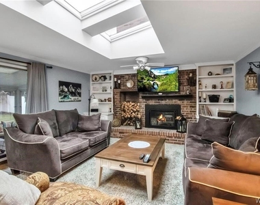 97 Tartan Lane - Photo Thumbnail 13