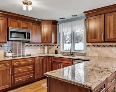 97 Tartan Lane - Photo Thumbnail 9