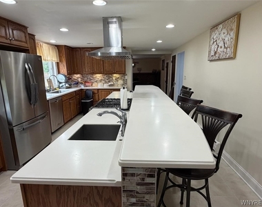 12 Brookedge Road - Photo Thumbnail 2
