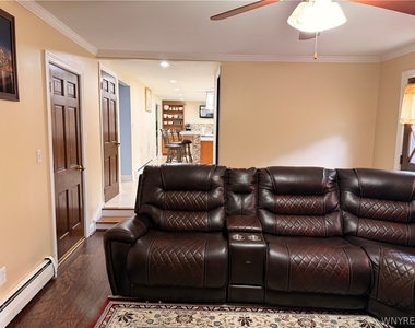 12 Brookedge Road - Photo Thumbnail 7