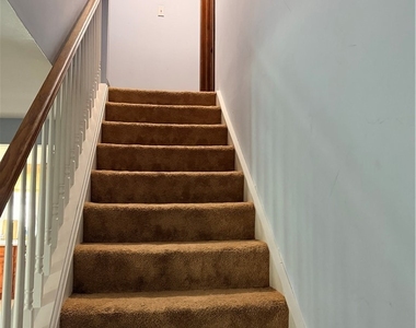 12 Brookedge Road - Photo Thumbnail 10