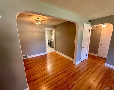 3901 Main Street - Photo Thumbnail 8