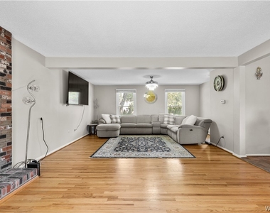 95 Klein Road - Photo Thumbnail 7