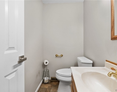 95 Klein Road - Photo Thumbnail 12