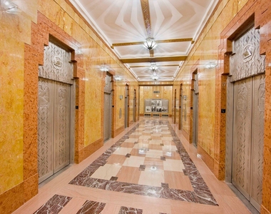 70 Pine Street - Photo Thumbnail 12