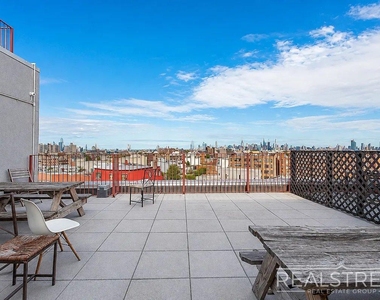 184 Noll Street - Photo Thumbnail 11