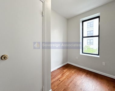 571 West 159th Street - Photo Thumbnail 6
