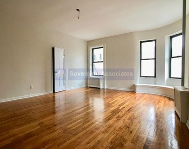 240 West 104th St - Photo Thumbnail 2