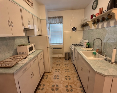 23-40 28th Street - Photo Thumbnail 10